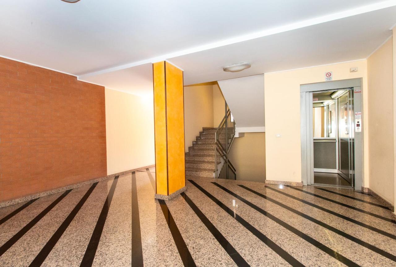 Come Casa Like Home Apartment With Parking Turín Exterior foto