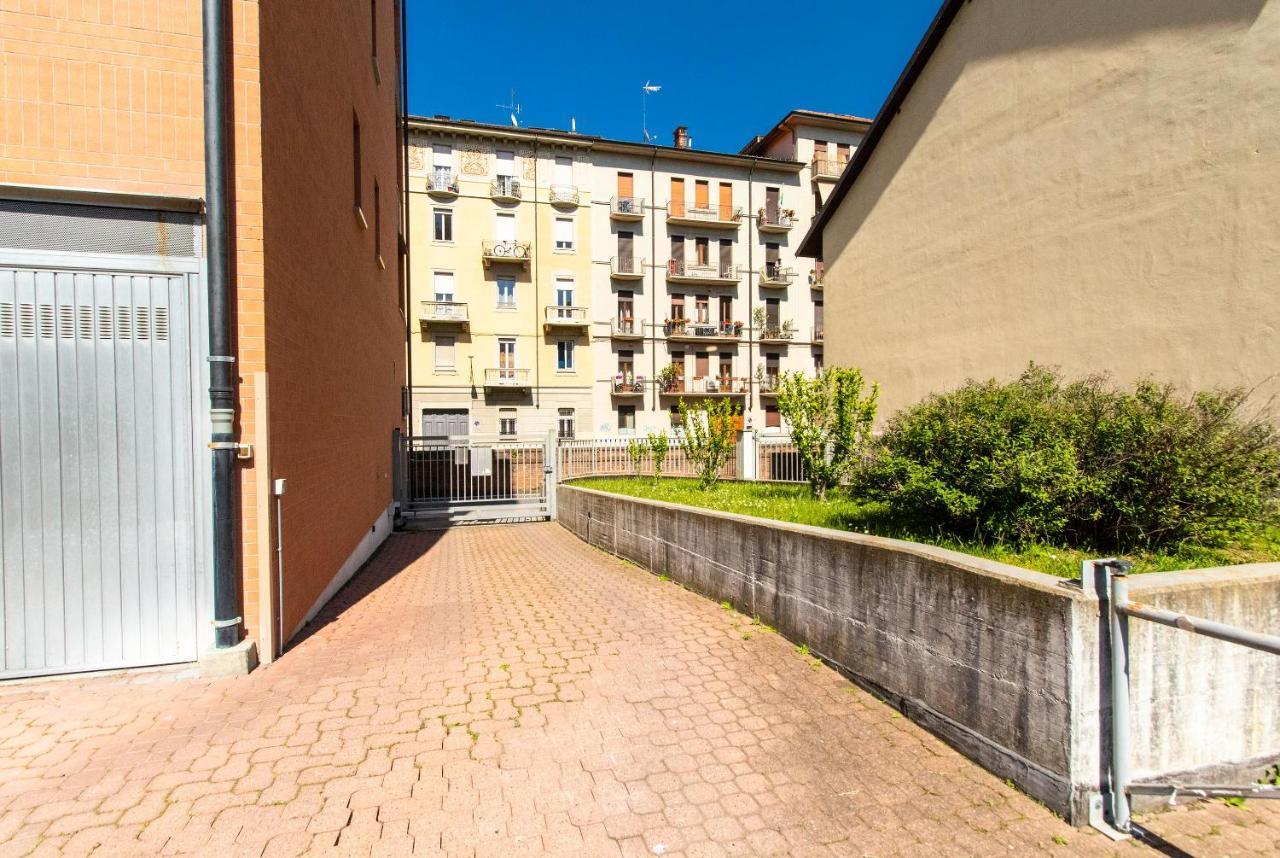 Come Casa Like Home Apartment With Parking Turín Exterior foto